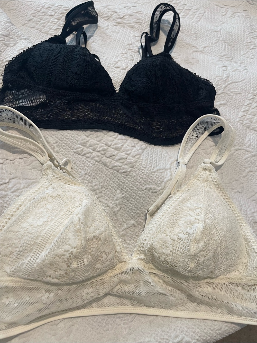 Lace Bralette Aerie S/P- 1 Black and 1 White Triangle Padded Pullover
